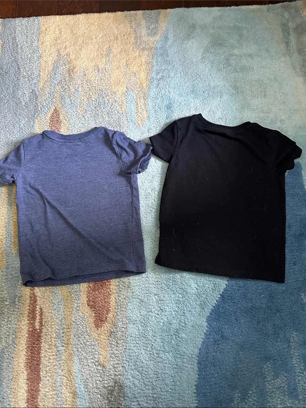 Cat & Jack Short-Sleeve Tees in Black and Heather Blue 3t